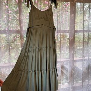 Trixxi Beautiful Olive Green dress M